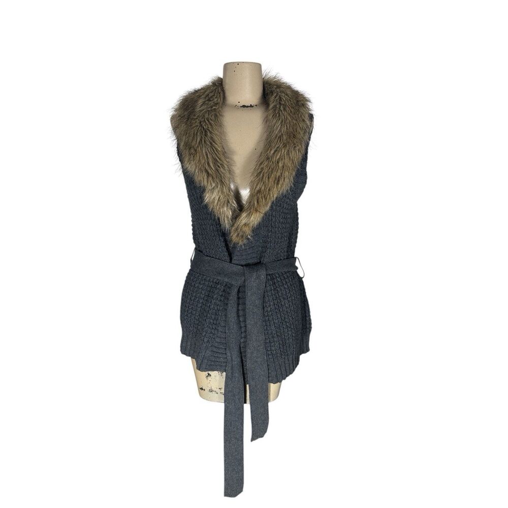 Old Navy Gray Cable Knit Sleeveless Faux Fur Collar Tie Front Sweater